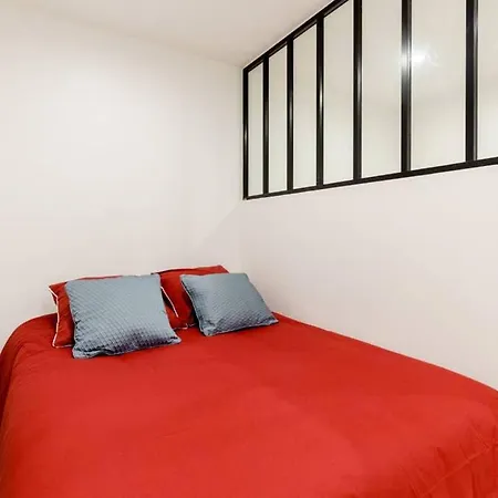 La Fourche Apartment Paris